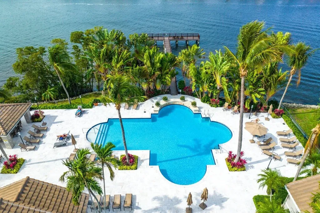 3594 S Ocean Boulevard Highland Beach FL 33487