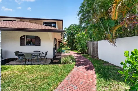 2745 SW 6th Street Delray Beach FL 33445