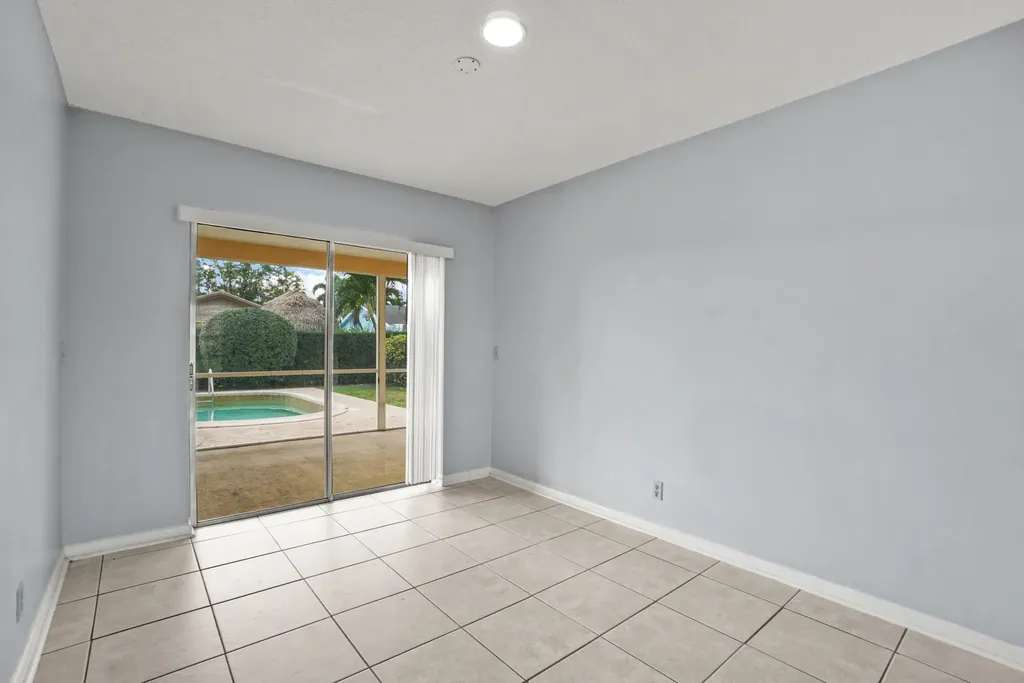 4128 Chestnut Avenue Palm Beach Gardens FL 33410