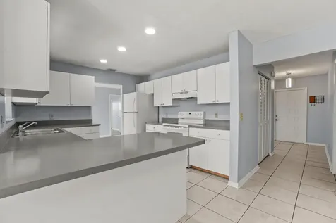 4128 Chestnut Avenue Palm Beach Gardens FL 33410