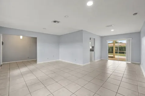 4128 Chestnut Avenue Palm Beach Gardens FL 33410