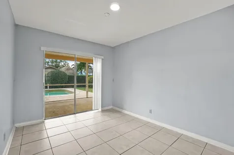 4128 Chestnut Avenue Palm Beach Gardens FL 33410