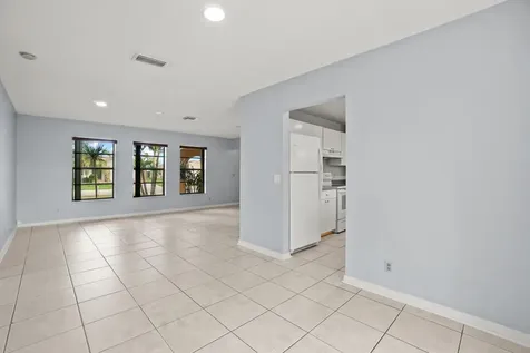 4128 Chestnut Avenue Palm Beach Gardens FL 33410