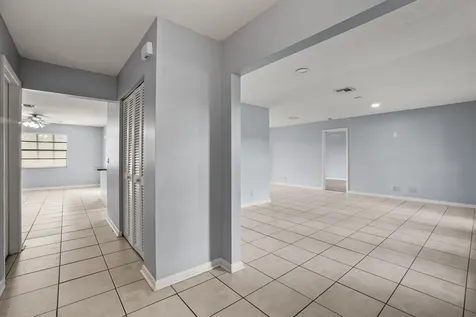4128 Chestnut Avenue Palm Beach Gardens FL 33410
