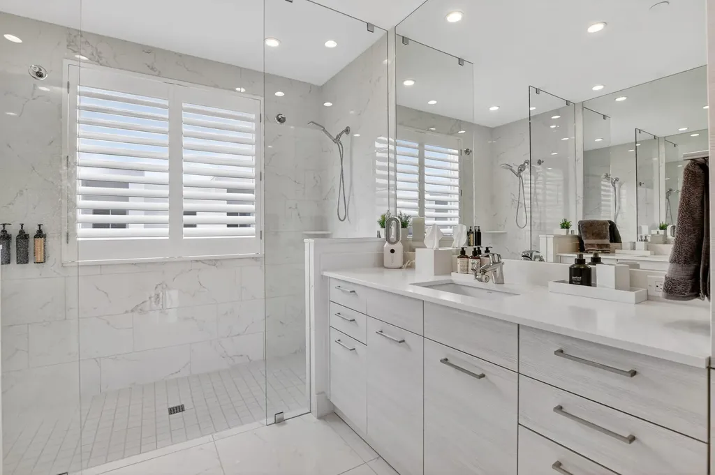 4021 NW 18th Way Boca Raton FL 33431