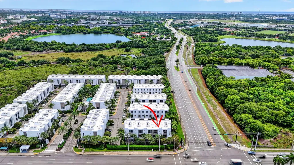 4021 NW 18th Way Boca Raton FL 33431