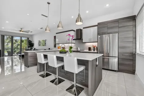 4021 NW 18th Way Boca Raton FL 33431