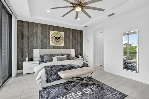 4021 NW 18th Way Boca Raton FL 33431