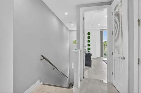 4021 NW 18th Way Boca Raton FL 33431