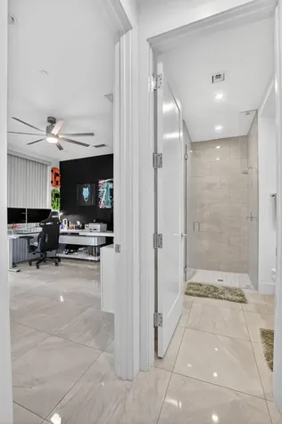 4021 NW 18th Way Boca Raton FL 33431