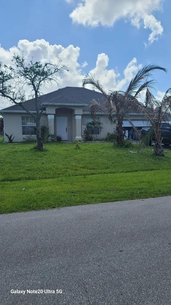 1386 SE Proctor Lane Port St Lucie FL 34983