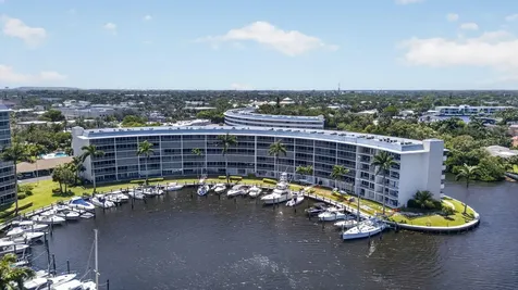 1427 E Hillsboro Boulevard Deerfield Beach FL 33441