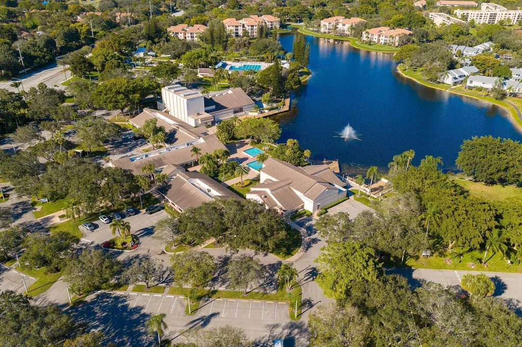 4772 NW 22nd Street Coconut Creek FL 33063
