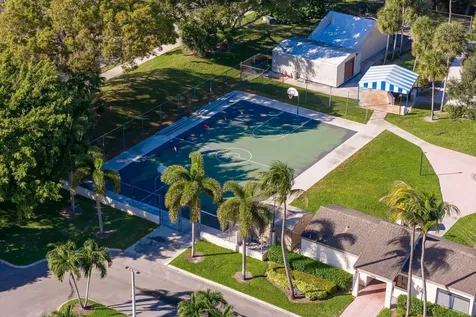 4772 NW 22nd Street Coconut Creek FL 33063