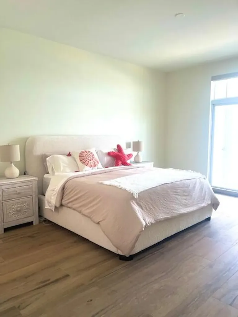 184 Lake Drive Palm Beach Shores FL 33404