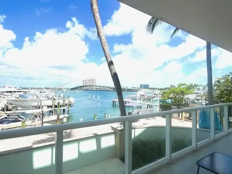 184 Lake Drive Palm Beach Shores FL 33404