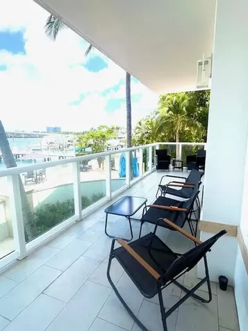 184 Lake Drive Palm Beach Shores FL 33404