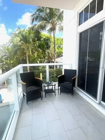 184 Lake Drive Palm Beach Shores FL 33404