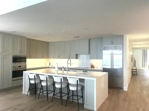 184 Lake Drive Palm Beach Shores FL 33404