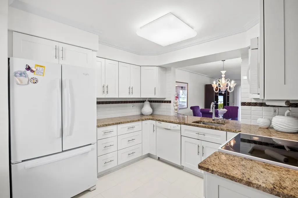 7146 Huntington Lane Delray Beach FL 33446