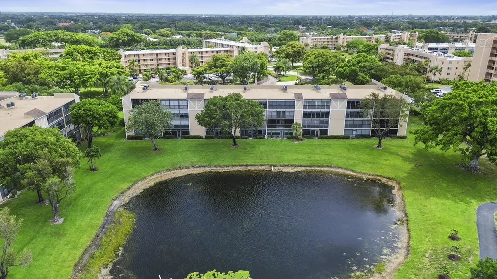 7146 Huntington Lane Delray Beach FL 33446