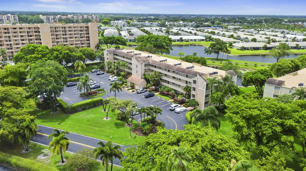 7146 Huntington Lane Delray Beach FL 33446
