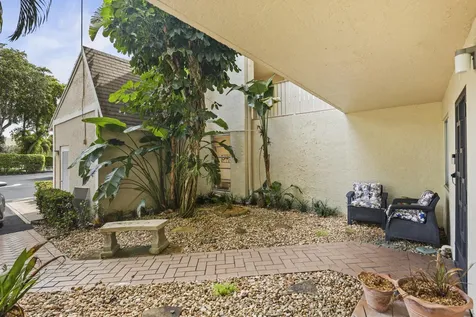 7146 Huntington Lane Delray Beach FL 33446