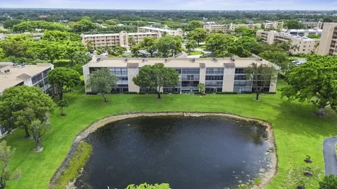 7146 Huntington Lane Delray Beach FL 33446