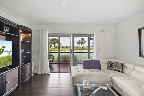 7146 Huntington Lane Delray Beach FL 33446