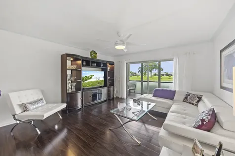 7146 Huntington Lane Delray Beach FL 33446