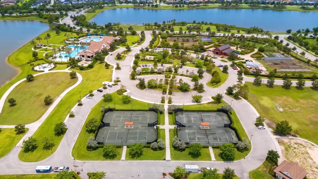 686 Hookline Circle Loxahatchee FL 33470