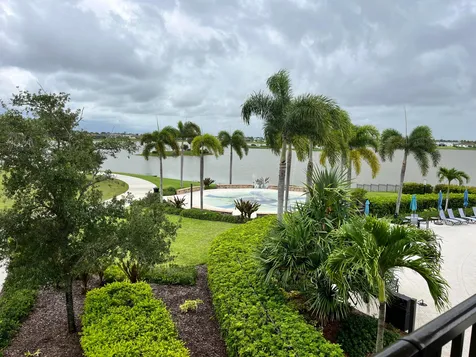 686 Hookline Circle Loxahatchee FL 33470