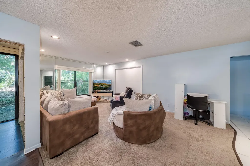 4217 NW 22nd Street Coconut Creek FL 33066