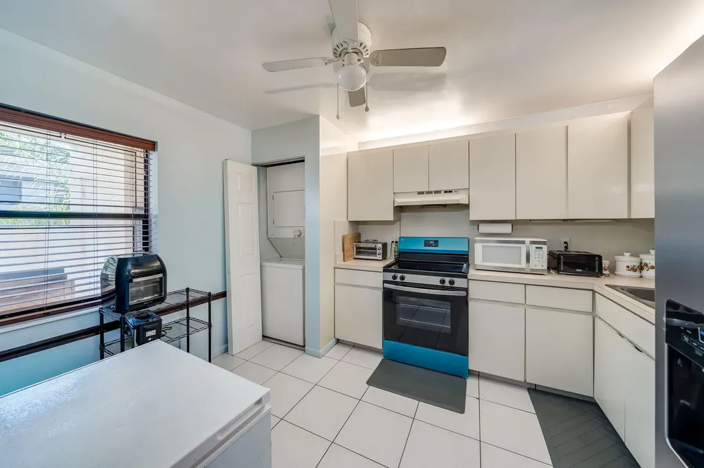 4217 NW 22nd Street Coconut Creek FL 33066