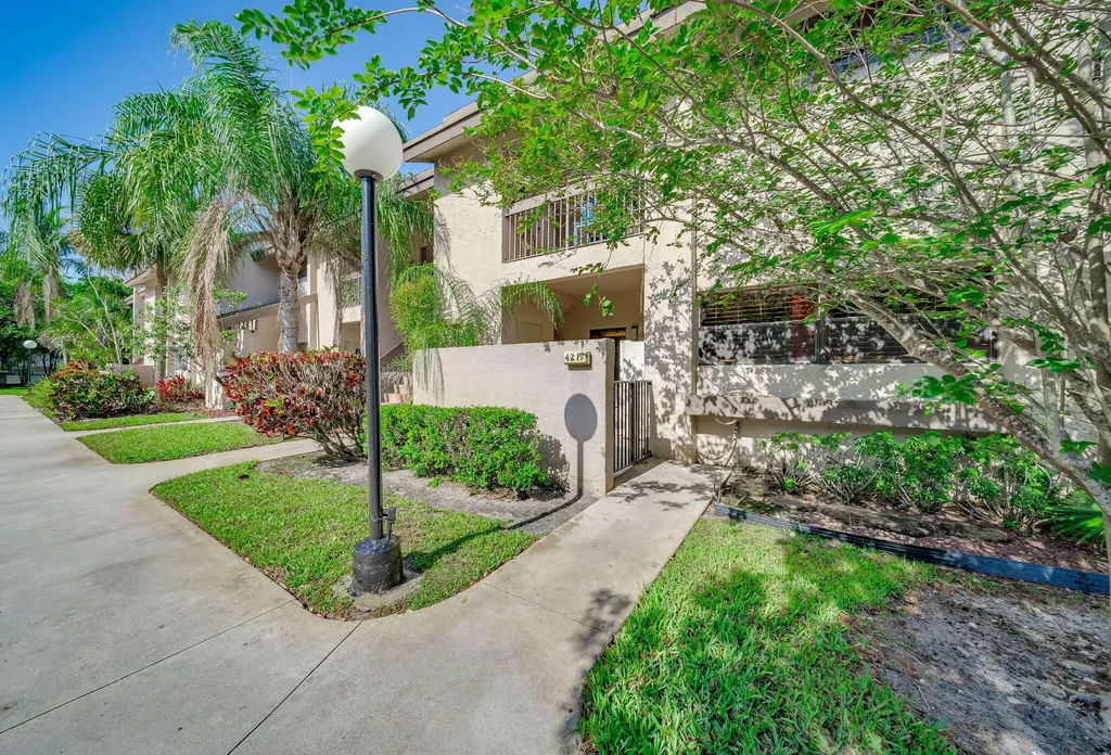 4217 NW 22nd Street Coconut Creek FL 33066