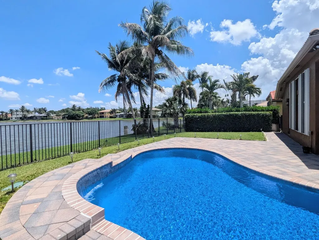 10640 Oak Meadow Lane Lake Worth FL 33449