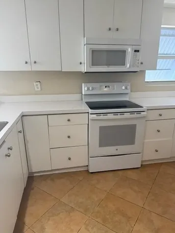 2900 SW 22nd Avenue Delray Beach FL 33445