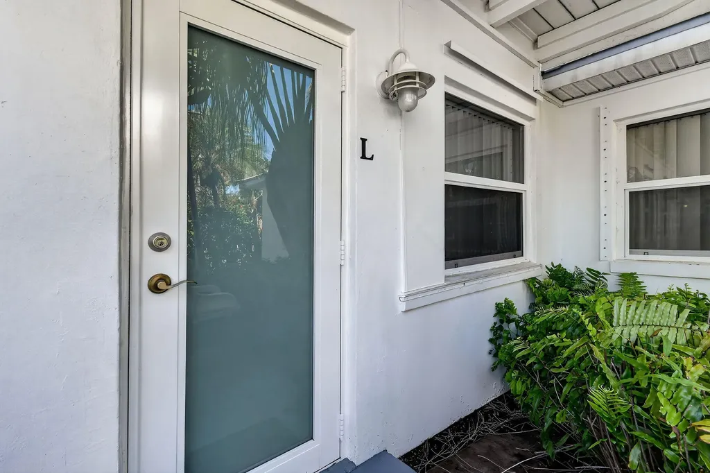 101 Blossom Lane Palm Beach Shores FL 33404