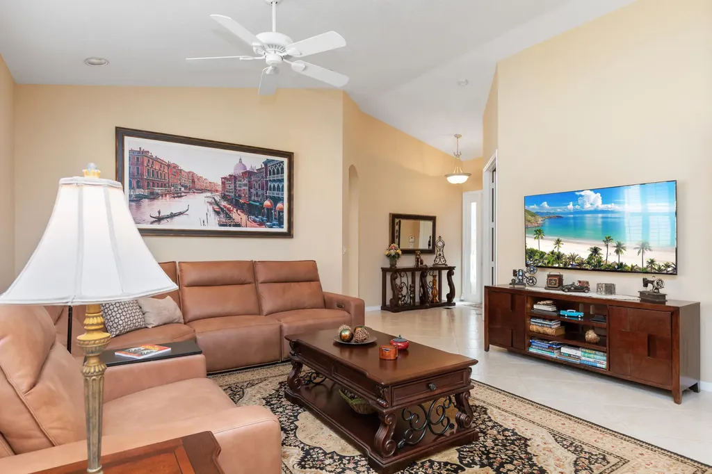 6698 Vía Roma Delray Beach FL 33446