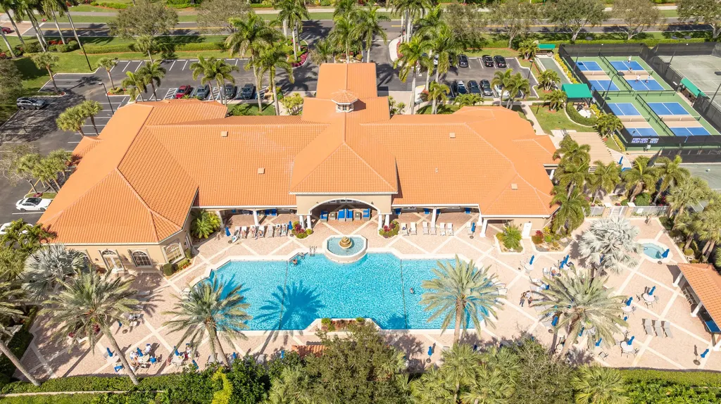 6698 Vía Roma Delray Beach FL 33446