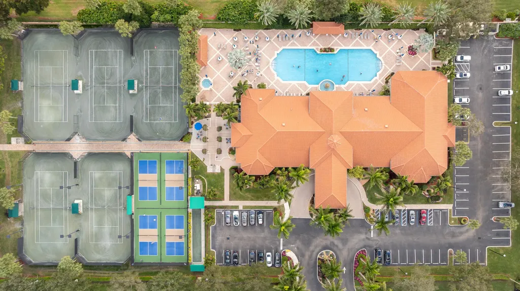 6698 Vía Roma Delray Beach FL 33446