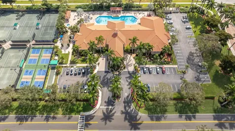 6698 Vía Roma Delray Beach FL 33446