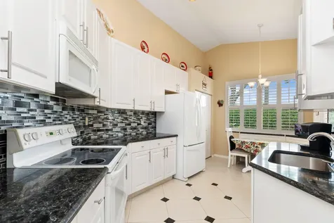 6698 Vía Roma Delray Beach FL 33446