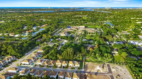 18452 Glenstone Street Jupiter FL 33458