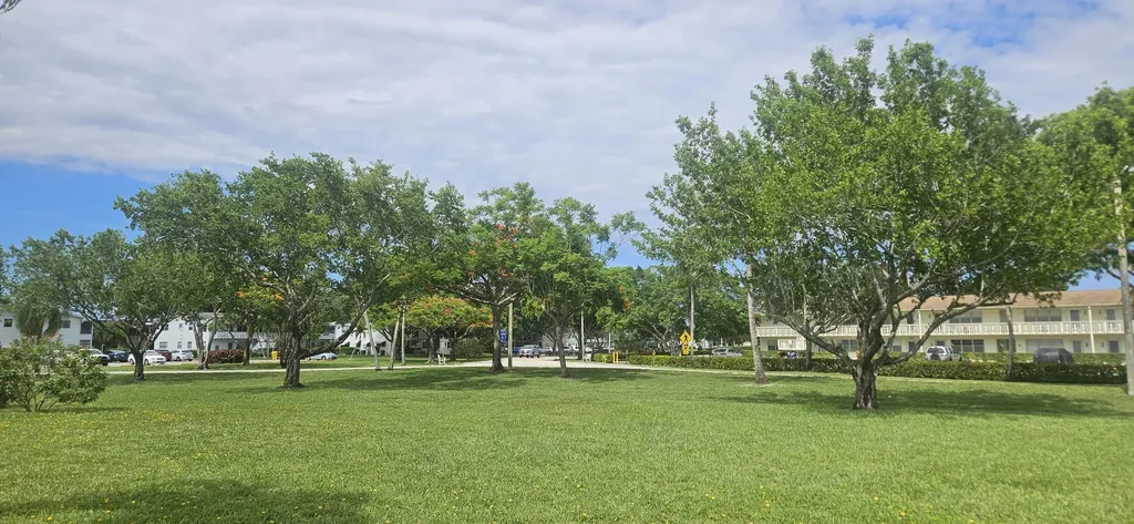 317 Northampton P West Palm Beach FL 33417