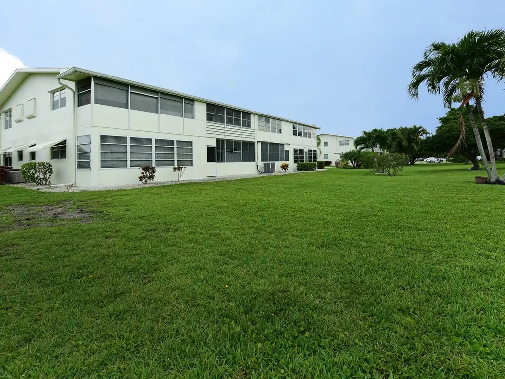 317 Northampton P West Palm Beach FL 33417