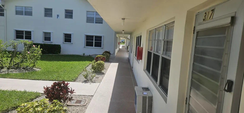 317 Northampton P West Palm Beach FL 33417