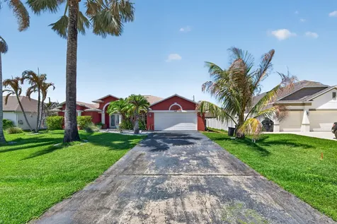 1541 SW Underwood Avenue Port St Lucie FL 34953