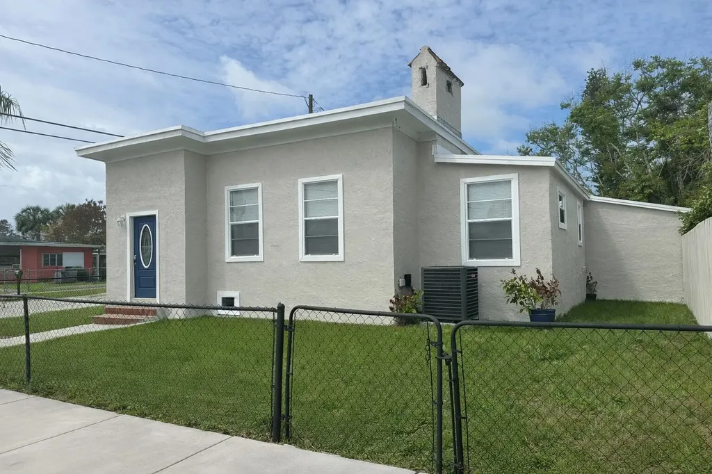 139 Alma Court Fort Pierce FL 34950