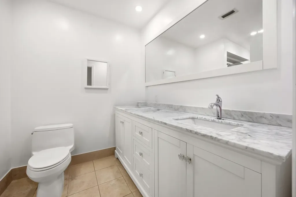 375 NW 53rd Street Boca Raton FL 33487